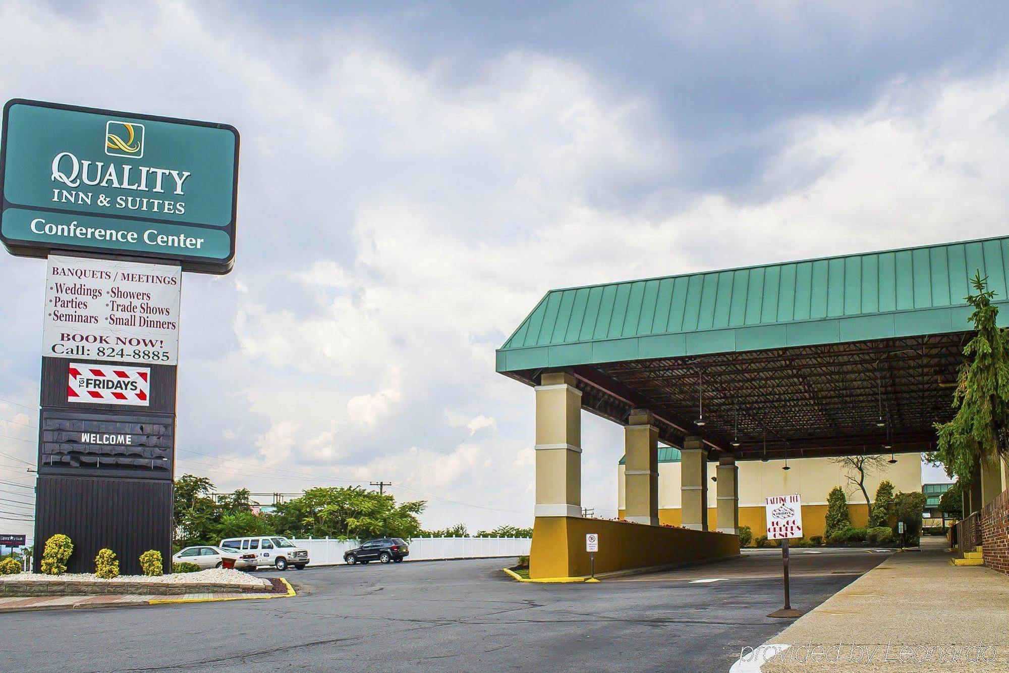 Wilkes-Barre Inn & Suites Exterior foto